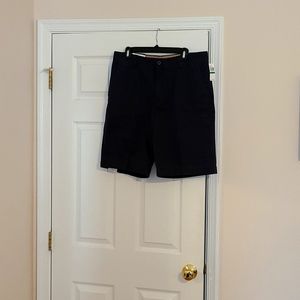 IZOD Men's Saltwater 10.5" Flat Front Chino Short Brand new with tags Navy 35W